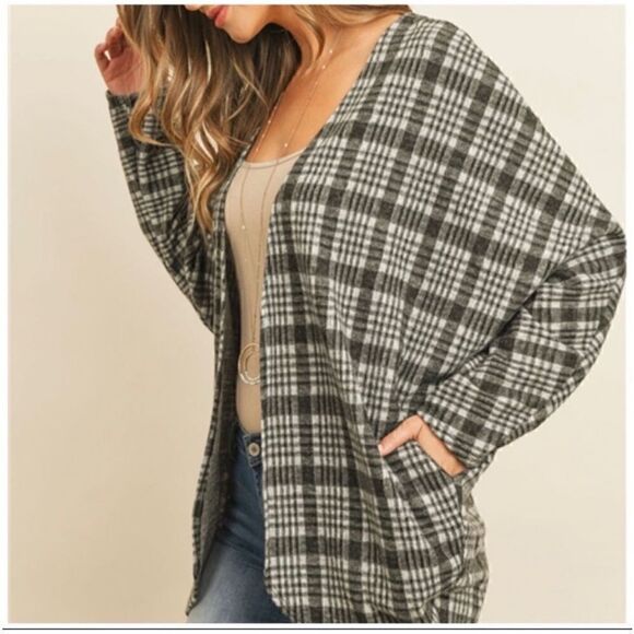 Riah Fashion Gray Open Plaid Cardigan with Pockets L - Picture 4 of 13
